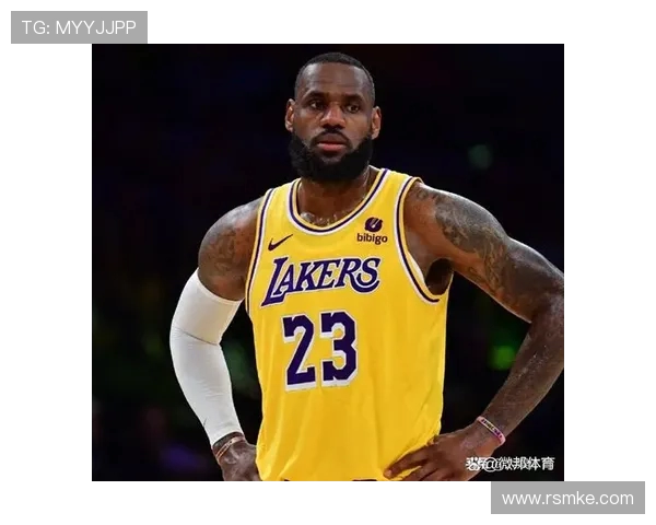 詹姆斯:篮球传奇的崛起与辉煌历程解析