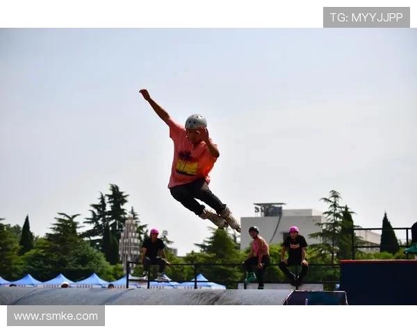 成都极限运动队在全国极限运动意识排行榜中荣登第十位引发热议